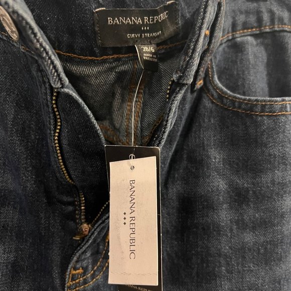 BANANA REPUBLIC CURVY STRAIGHT JEAN - Picture 5 of 6